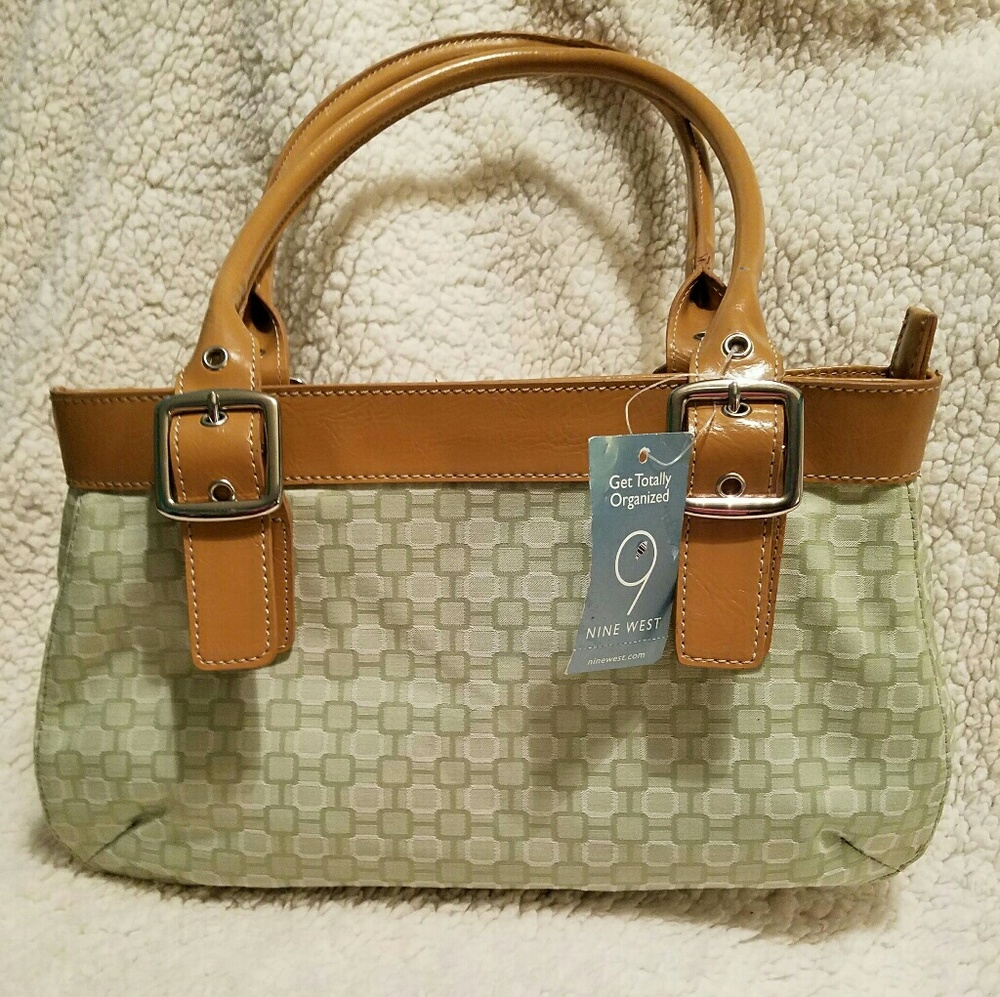 ** SOLD **: NWT Nine West green handbag