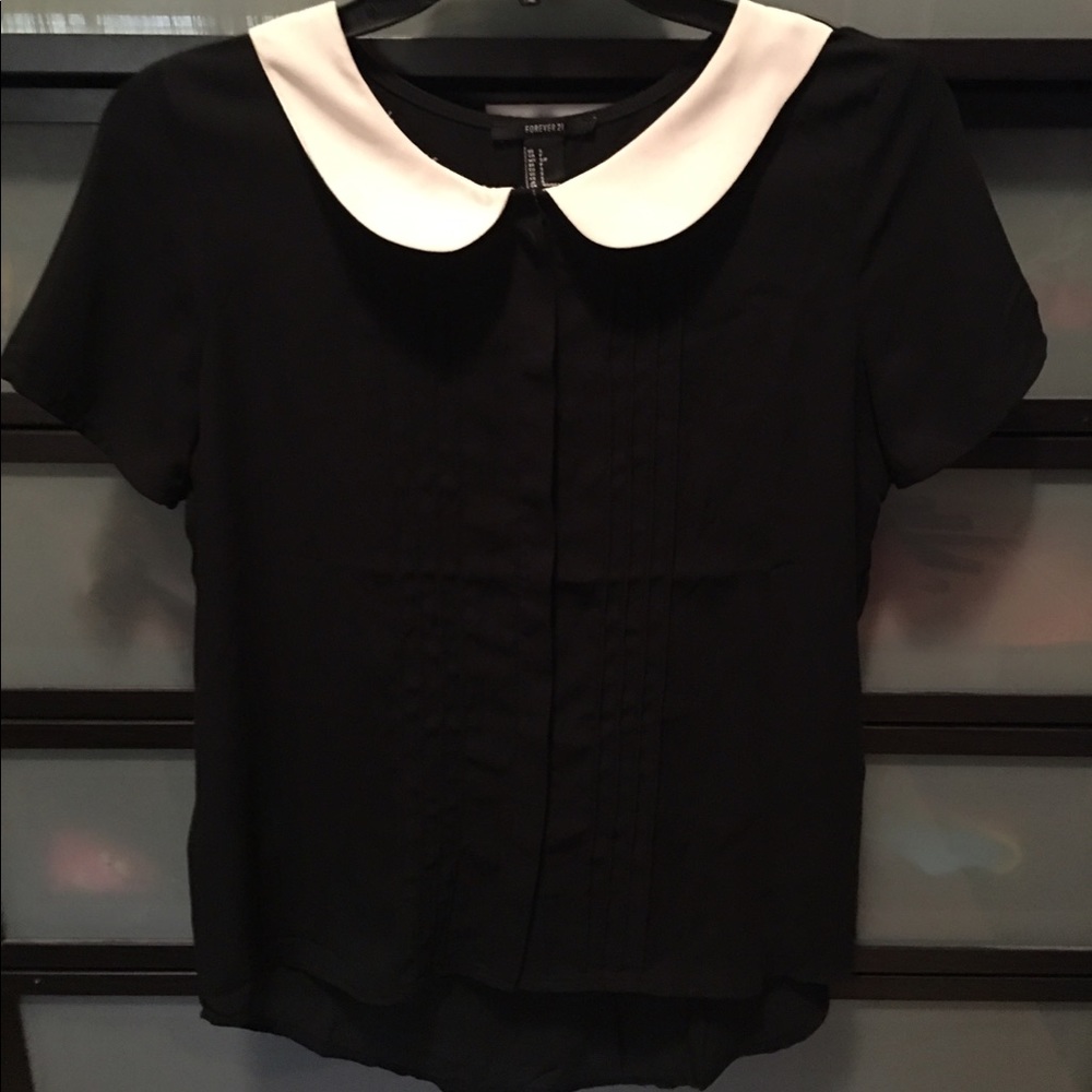 Black Peter pan collard blouse
