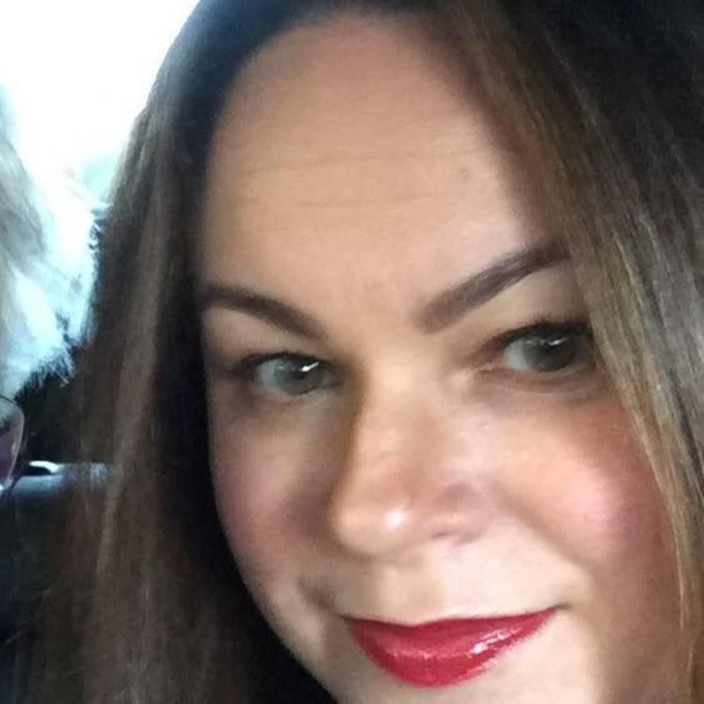 Meet your Posher, Alicia