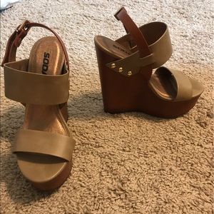 NWOT wedges