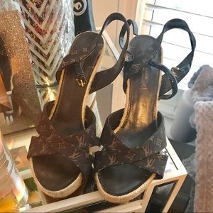100% Authentic Louis Vuitton Espadrilles Sandals