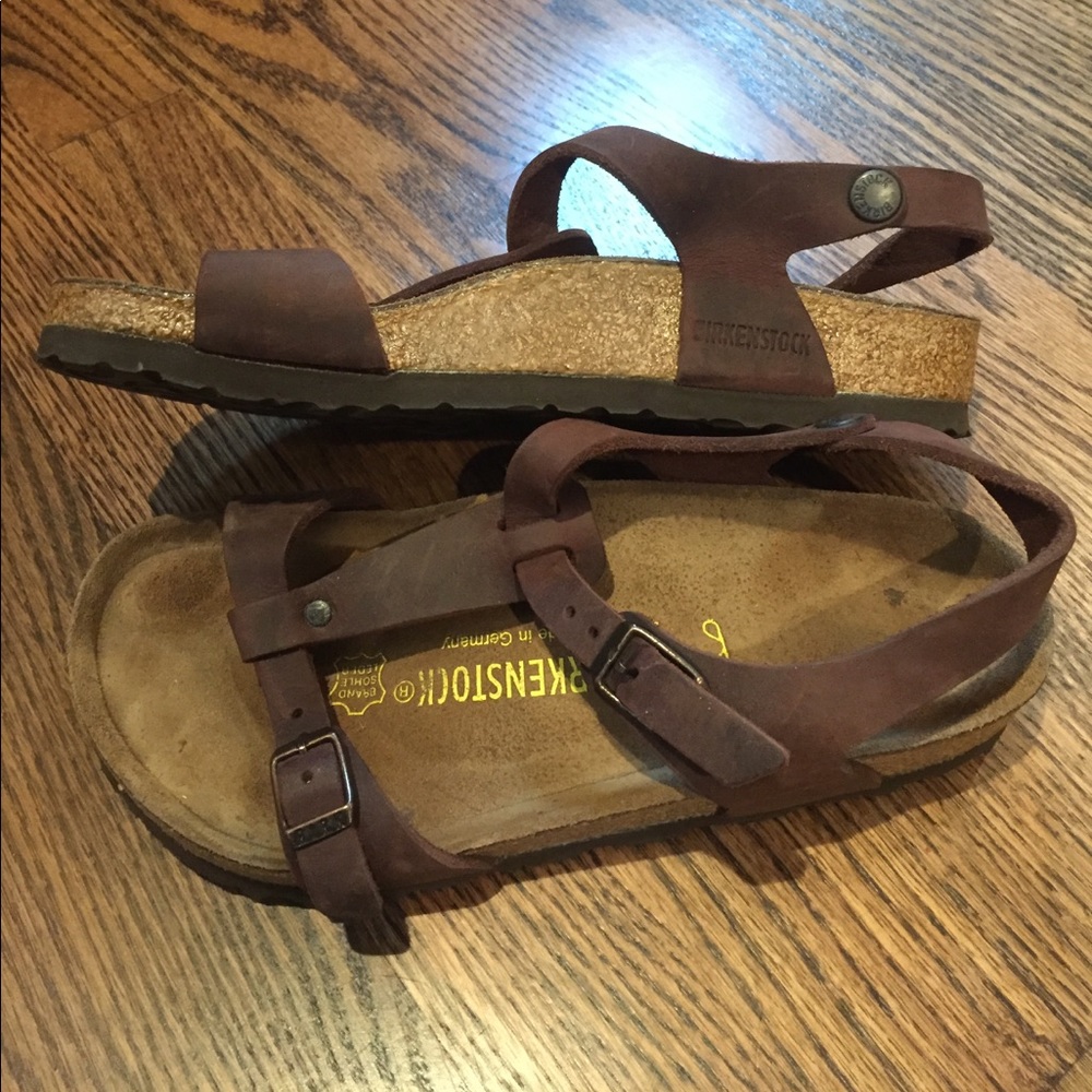 Birkenstock Sandals sz 36. Fits 7 women's.