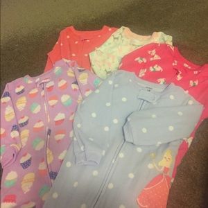 5 Carter's 1-Piece Fleece PJs for girls 💖