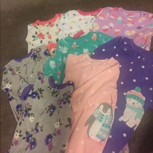 8 Carter's 1-Piece Fleece PJs for girls 💖