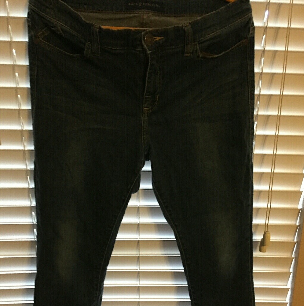 Rock & Republic blue crop jean