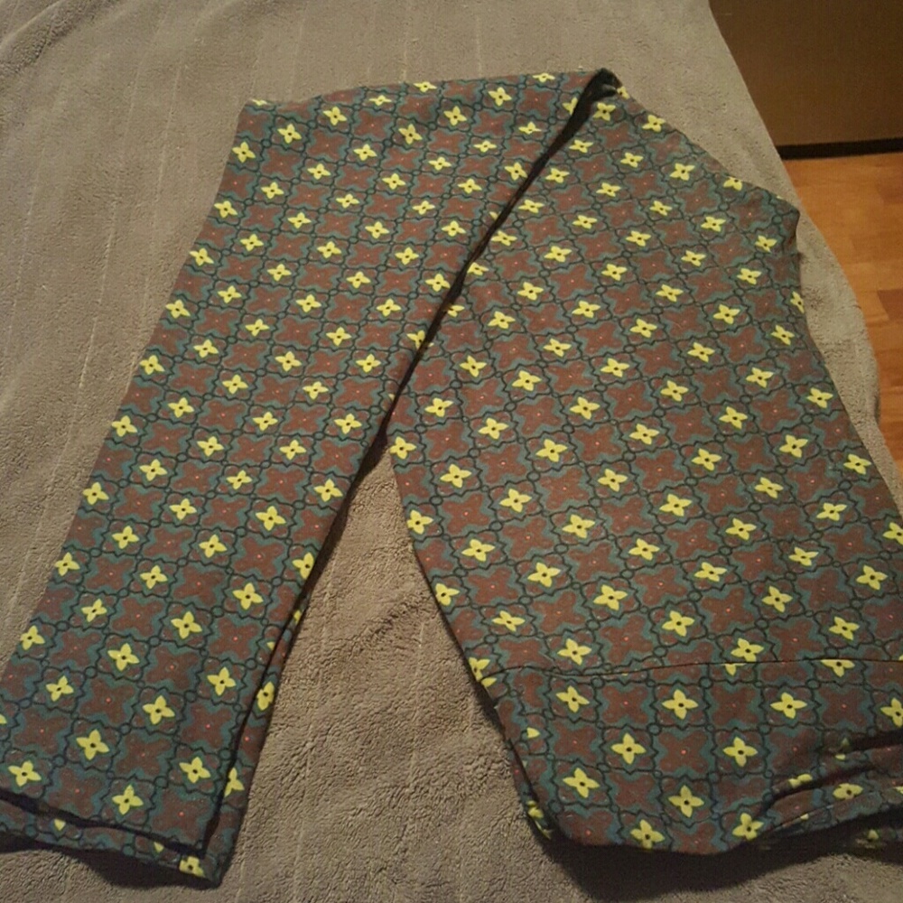 **LAST CHANCE** LuLaRoe TC Leggings