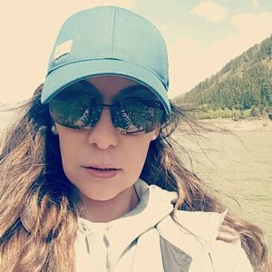 Meet your Posher, Cande