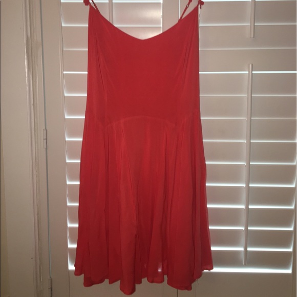 Coral Urban Dress - Picture 2 of 4