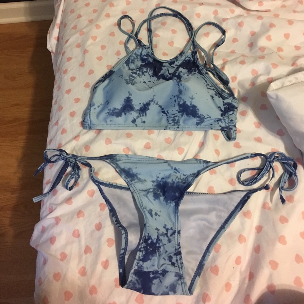 Brand new bikini never worn