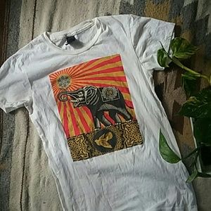obey tee