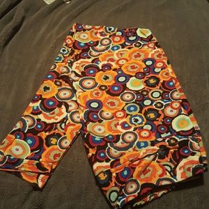 **LAST CHANCE** Lularoe TC Leggings