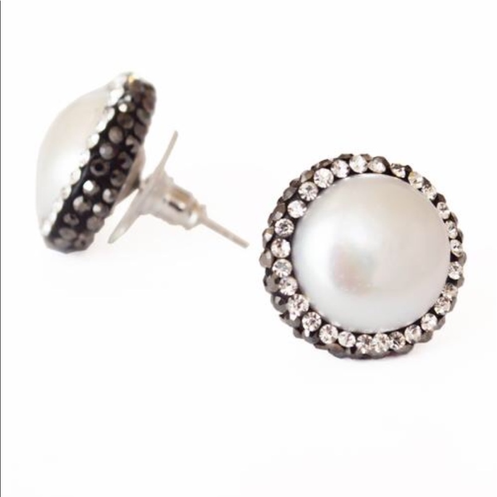 Coin Pearl and Crystal Post Earing - Picture 1 of 1