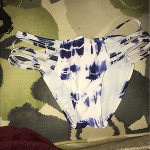 Bikini bottoms