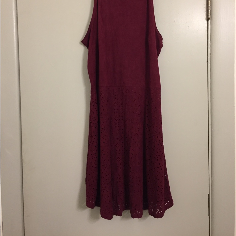 Dress - Picture 2 of 2