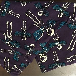Skull Fairy ☠️ One Size LuLaRoe Leggings