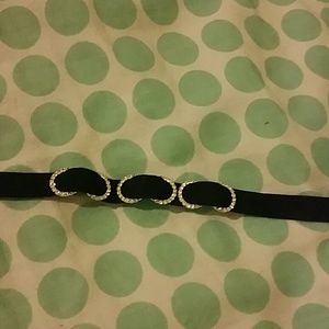 Black velvet chocker