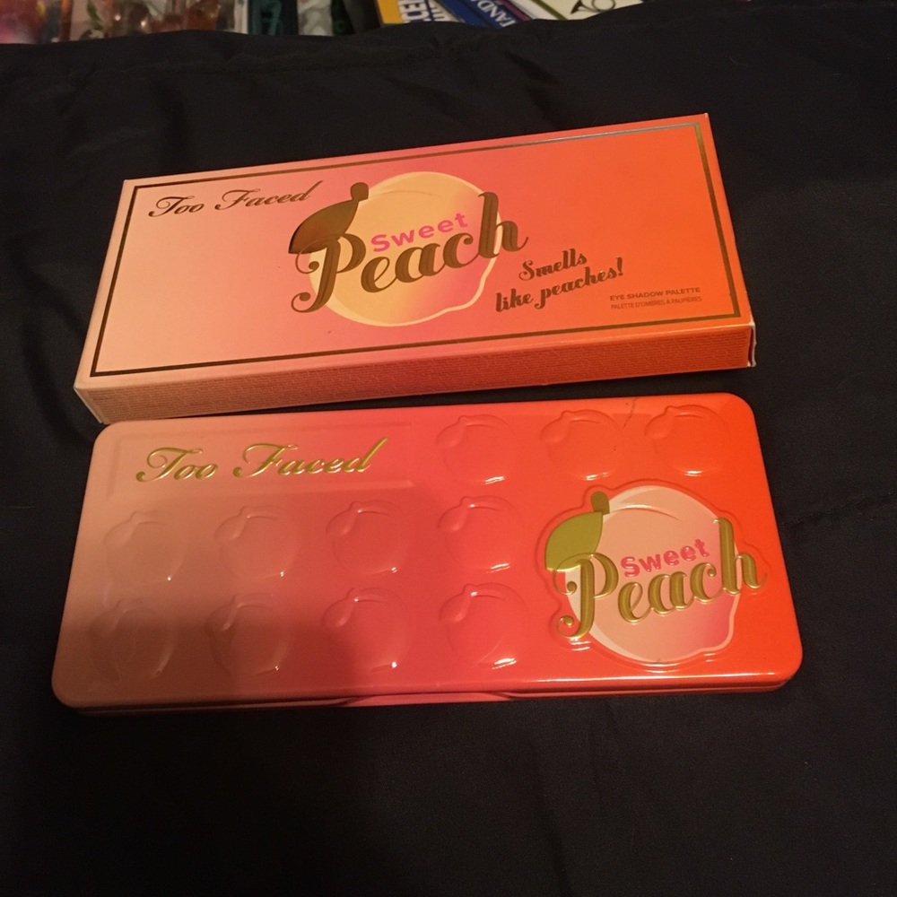 Too faced sweet peach palette