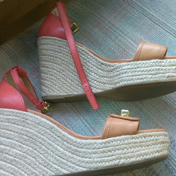 Coach wedge sandles - Picture 3 of 4
