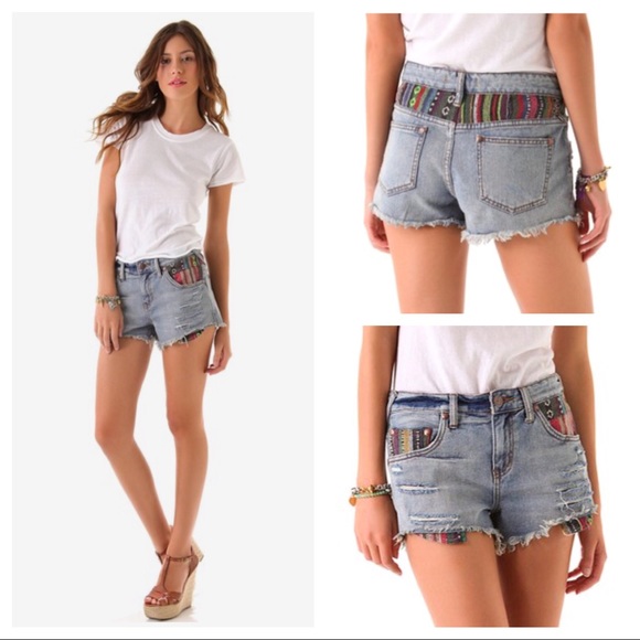 CCO💲⬇️ Free People Baja Distressed Denim Shorts - Picture 7 of 7