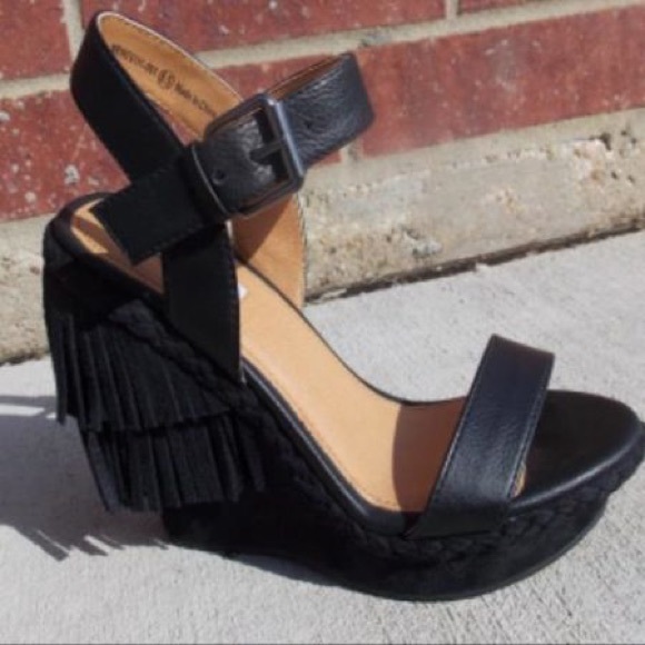 Tan Boho Chic Braided Fringe Wedge - Picture 6 of 6