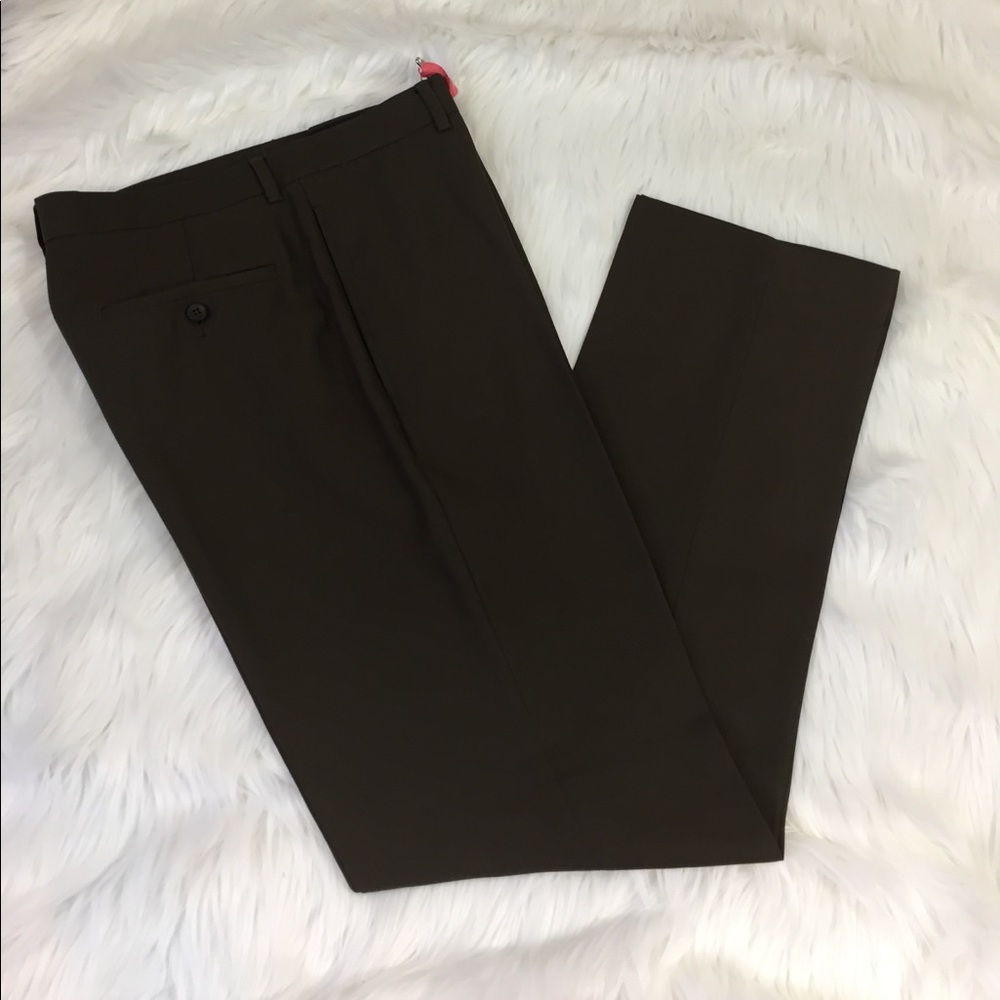 Perry Ellis Portfolio flat front slacks 32 x 34