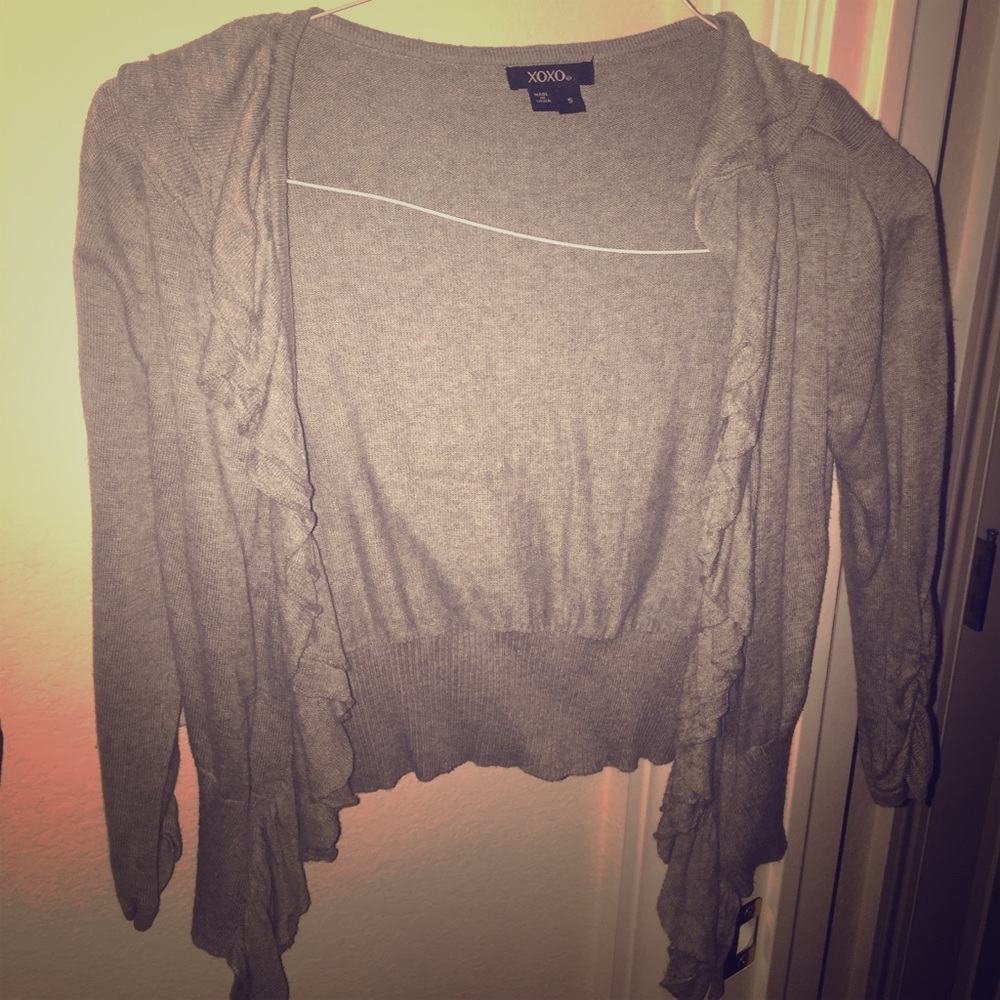 Grey short cardigan