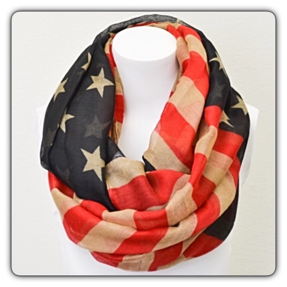Vintage Look US Flag Infinity Scarf - Picture 3 of 7
