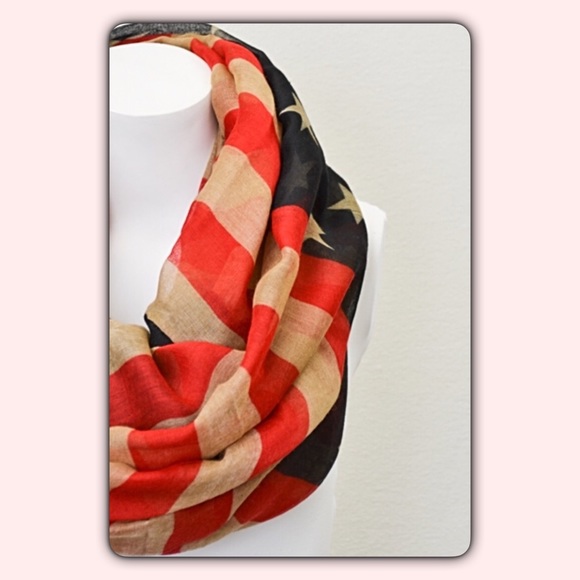Vintage Look US Flag Infinity Scarf - Picture 7 of 7
