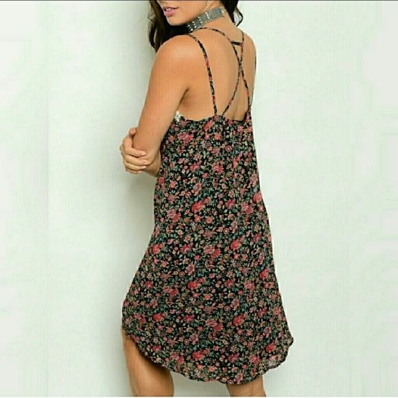 1 LEFT - Floral Skater Dress w/ Lace Panel Inserts - Picture 2 of 8