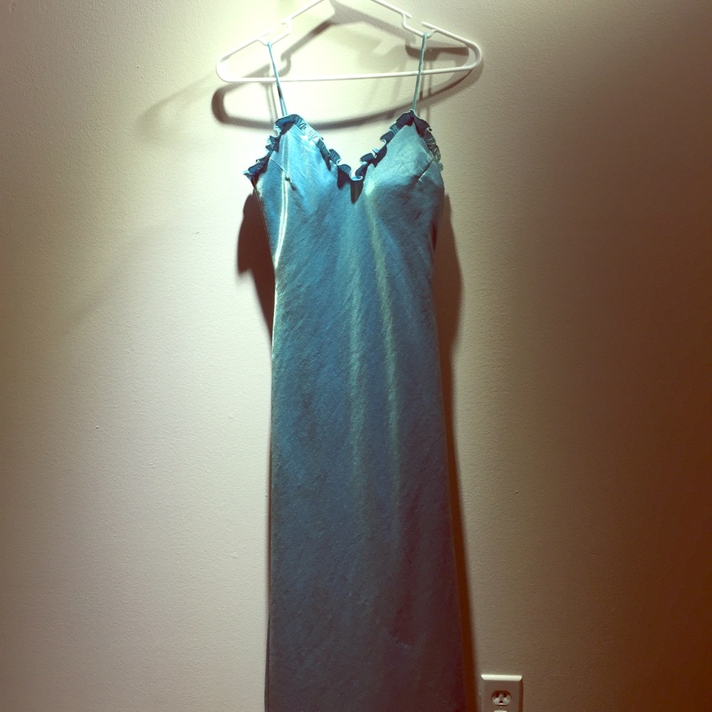 Long blue dress