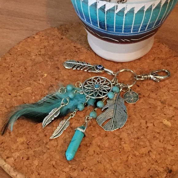 LAST ONE! Boho Feather Leaves Keychain Purse Charm - Picture 4 of 7