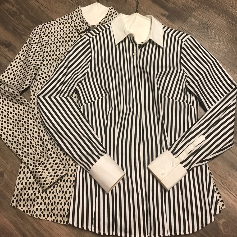 Set of 2 Van Heusen Women's Button up Shirts