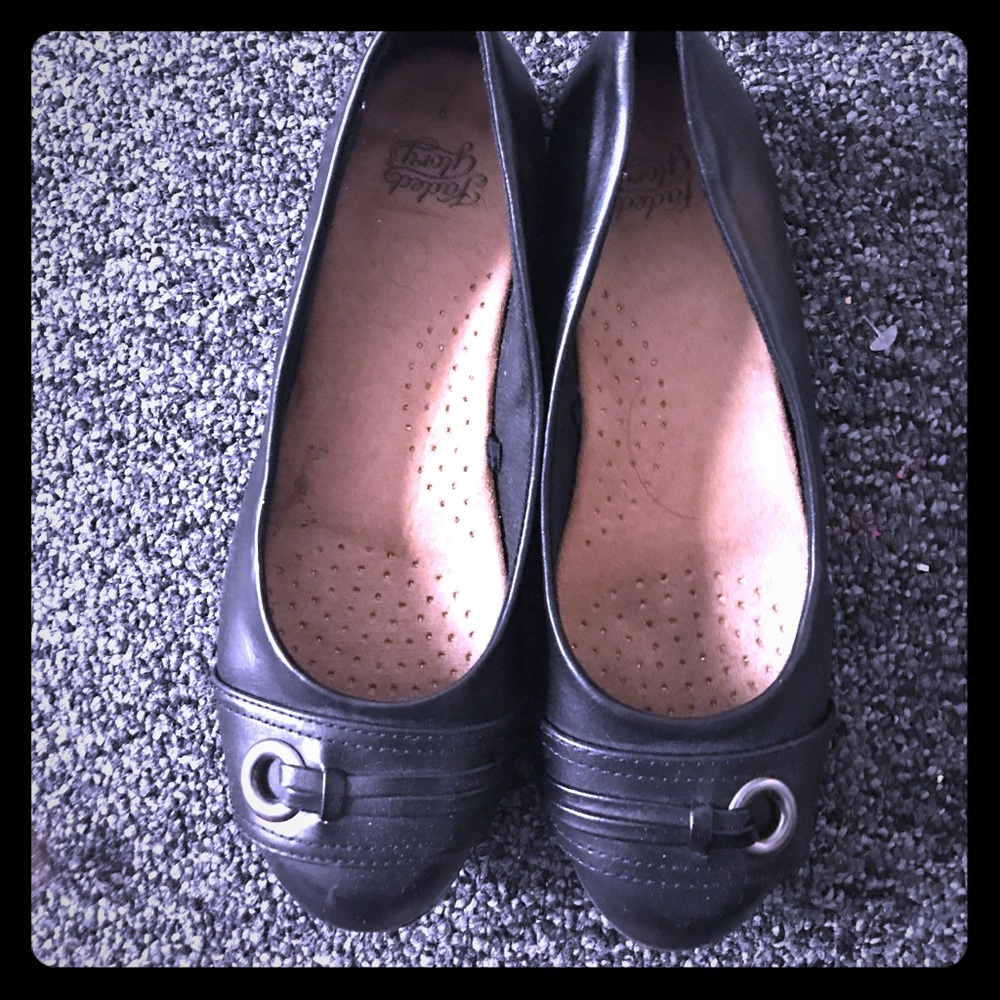 Black flats