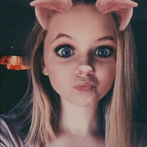 Meet your Posher, Megan