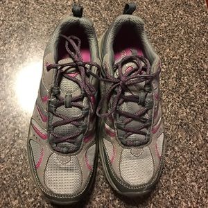 Eddie Bauer Women's size 8 waterproof hiker