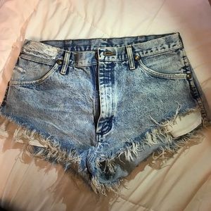 Wrangler High waisted shorts
