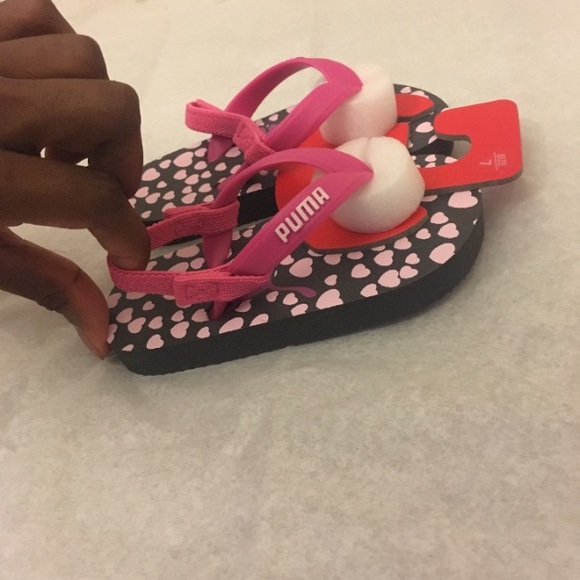 Kid's Puma Sandals - Picture 1 of 4