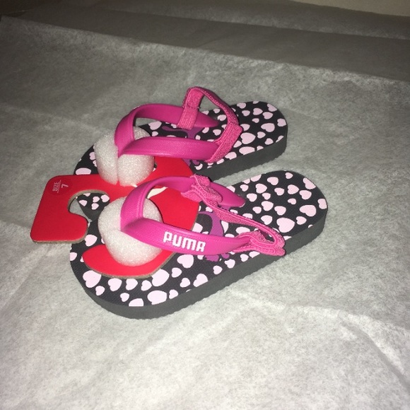 Kid's Puma Sandals - Picture 2 of 4
