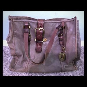 Gray leather fossil over-the-shoulder bag
