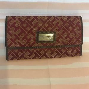 Tommy Hillfiger TH logo wallet