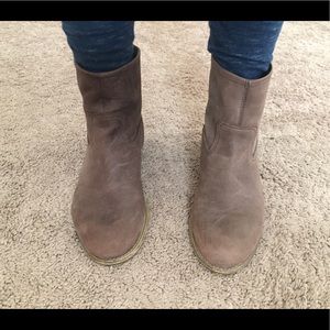 GAP Western Style Ankle Boots Size 8