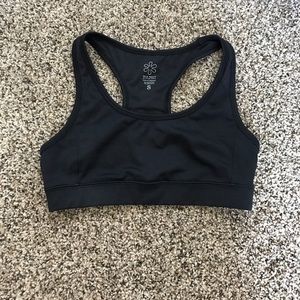 Black sports bra