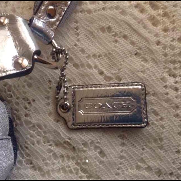 Coach - Picture 3 of 3