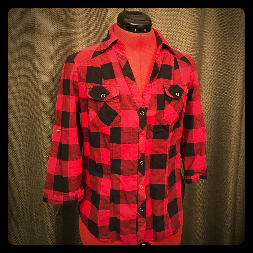 Forever 21 XXI Red Black Plaid Button Up Shirt Top