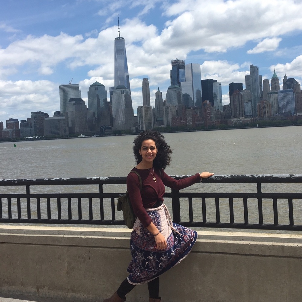 Meet your Posher, Hajar