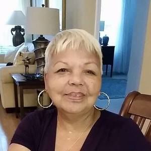 Meet your Posher, Deborah