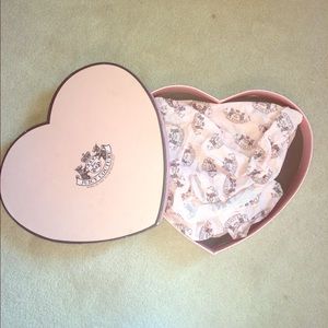 Juicy Couture heart gift box 📦