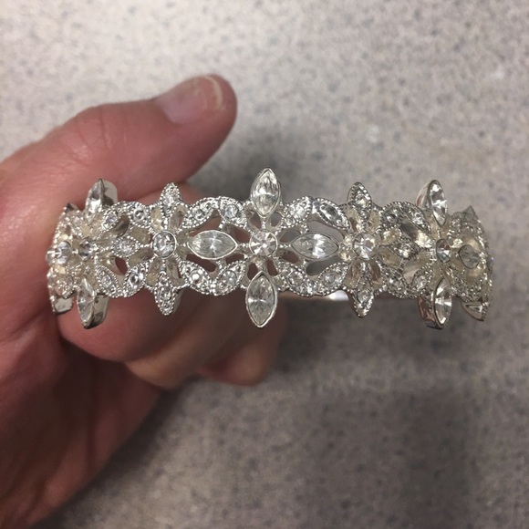 Jewelry - Rhinestone bracelet.