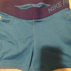 Active shorts nike