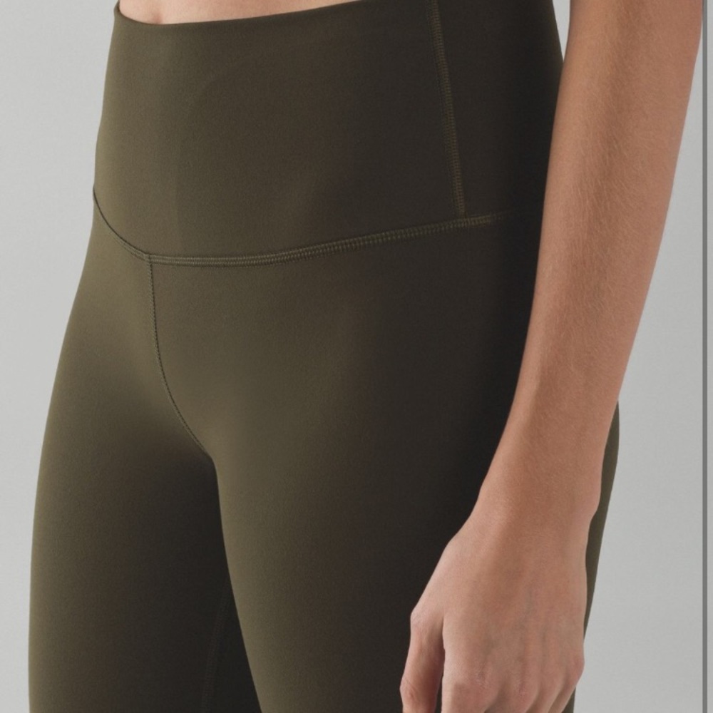 SOLD Wunder under military green